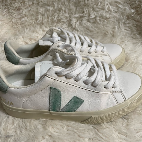 Veja Campo Sneaker - Picture 5 of 7